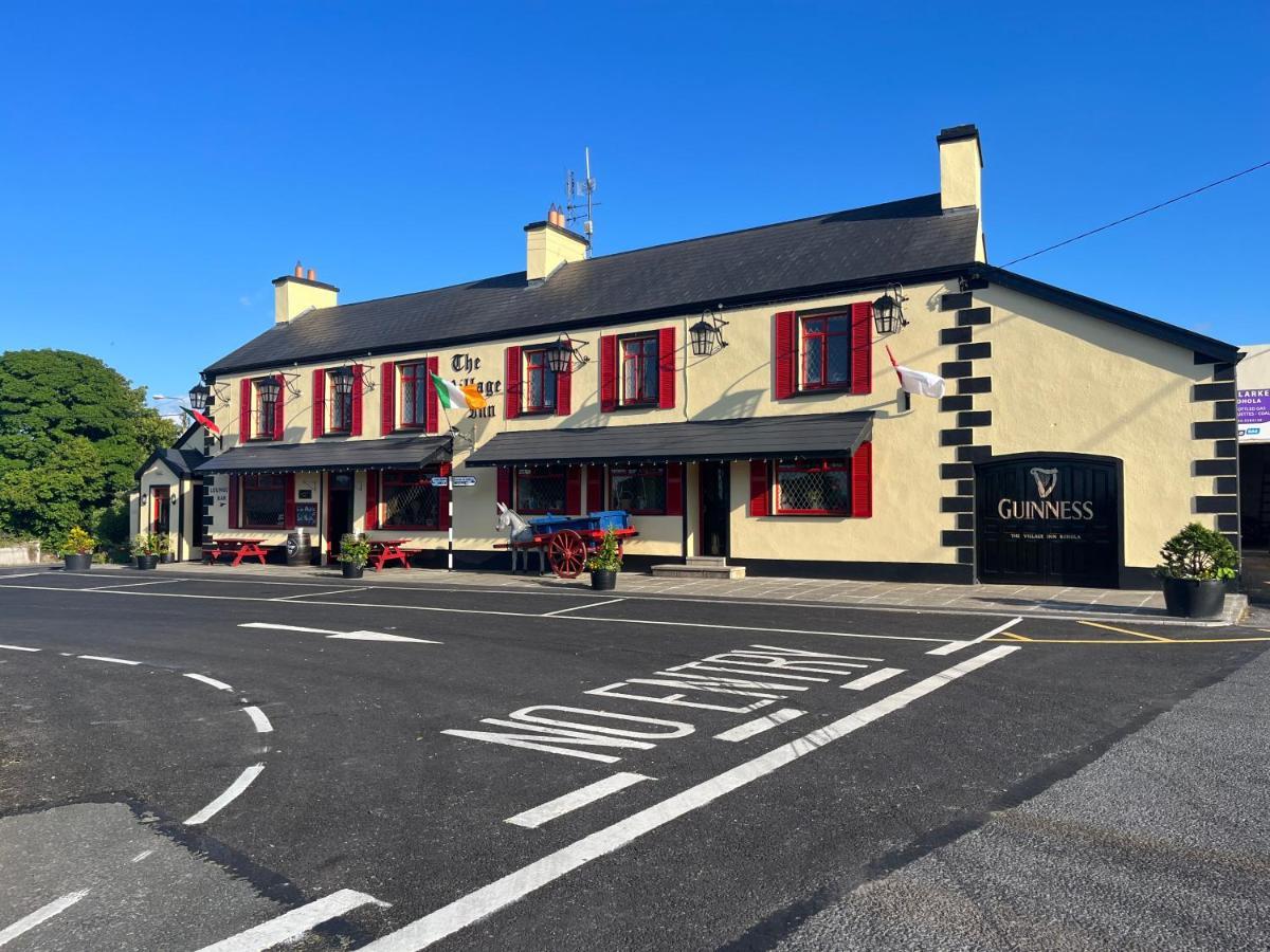 The Village Inn Bohola Εξωτερικό φωτογραφία